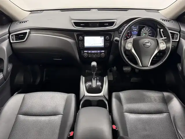 日産 エクストレイル 20Xt ブラックエクストリーマーX エマB 三重県 2017(平29)年 5.7万km ダイヤモンドブラック ガソリン/フルタイム4WD/フロアCVT/メーカー純正7インチナビ QY-7931/（FM/AM/CD/DVD/MusicBox/TV/AUX/USB/iPod/Bluetooth）/インテリジェント アラウンドビューモニター（移動物検知機能付）/ドライブレコーダー 前方/ビルトイン ETC/安全/・エマージェンシーブレーキ/・車線逸脱警報（LDW）/・ふらつき警報/・進入禁止警報/・フロント&バックソナー/・後側方車両検知警報／接近通知（BSW/BSI）/・パーキングアシスト/・ヒルディセントコントロール/・コーナリングスタビティアシスト/・アクティブエンジンブレーキ/装備/・撥水シート/・シートヒーター（D/N）/・ルーフレール/・リモコンオートバックドア/・LEDヘッドランプ（ハイ・ロー）&フロントハロゲンフォグランプ/・インテリジェントオートライトシステム/・ステアリングスイッチ/・左右独立オートエアコン/・純正18inAW/・スマートキーx1/・取/ナビ取/など