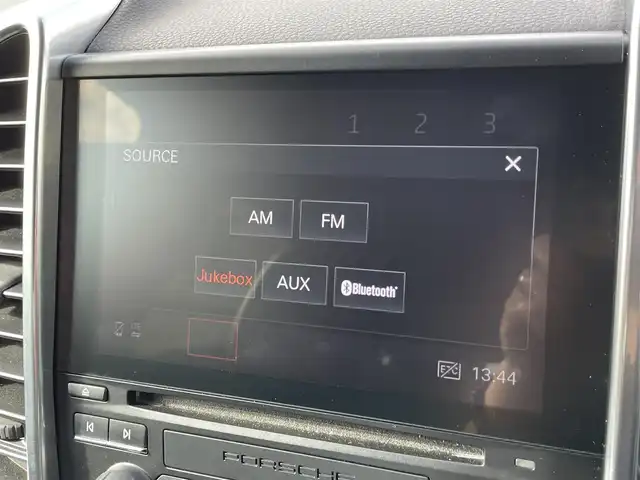 ポルシェ カイエン プラチナエディション 静岡県 2018(平30)年 5.6万km 黒 サンルール/BOSEサウンドシステム/スポーツパッケージ/・黒革コンビ/・ワイドフェンダー/・スポーツステアリング/・メモリー付パワーシート/・HID/全席シートヒーター/純正ナビ/(Bluetooth/AppleCarPlay/AUX/USB/CD)/前後パークアシスト/ACC/センターデフロック/ダウンヒルアシストコントロール/電動リアゲート/360°カメラ/ETC/ドライブレコーダー/保証書/取扱説明書