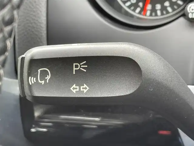 ポルシェ カイエン プラチナエディション 静岡県 2018(平30)年 5.6万km 黒 サンルール/BOSEサウンドシステム/スポーツパッケージ/・黒革コンビ/・ワイドフェンダー/・スポーツステアリング/・メモリー付パワーシート/・HID/全席シートヒーター/純正ナビ/(Bluetooth/AppleCarPlay/AUX/USB/CD)/前後パークアシスト/ACC/センターデフロック/ダウンヒルアシストコントロール/電動リアゲート/360°カメラ/ETC/ドライブレコーダー/保証書/取扱説明書