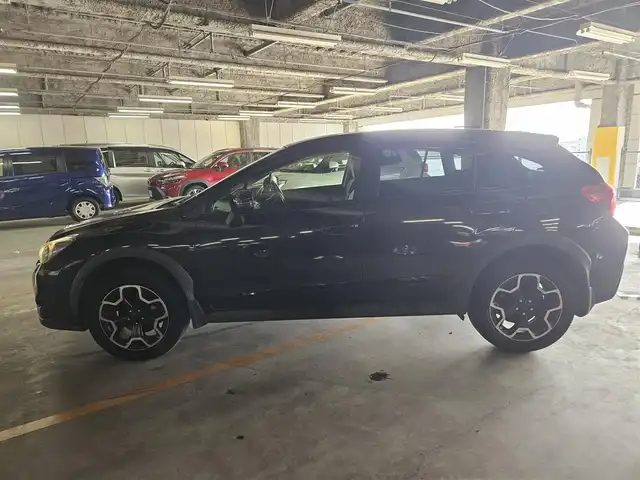 スバル インプレッサ ＸＶ 2．0i－L アイサイト 福岡県 2012(平24)年 8.3万km ディープチェリーパール 4WD/ブラックレザーセレクション/社外ディスプレイオーディオ/バックカメラ/ビルトインETC/ドライブレコーダー/全車速追従機能付クルーズコントロール/アイサイトver2/・衝突被害軽減ブレーキ/・車線逸脱警報/・AT誤発進抑制/HIDヘッドランプ/オートライト/オートエアコン/革巻きステアリング/パドルシフト/ブラック革シート/前席シートヒーター/運転席パワーシート/純正17インチアルミホイール/スマートキー/プッシュエンジンスタート/禁煙車