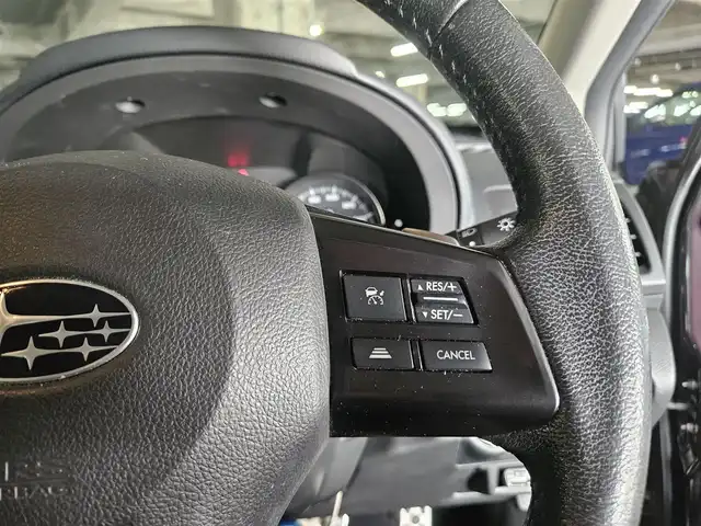 スバル インプレッサ ＸＶ 2．0i－L アイサイト 福岡県 2012(平24)年 8.3万km ディープチェリーパール 4WD/ブラックレザーセレクション/社外ディスプレイオーディオ/バックカメラ/ビルトインETC/ドライブレコーダー/全車速追従機能付クルーズコントロール/アイサイトver2/・衝突被害軽減ブレーキ/・車線逸脱警報/・AT誤発進抑制/HIDヘッドランプ/オートライト/オートエアコン/革巻きステアリング/パドルシフト/ブラック革シート/前席シートヒーター/運転席パワーシート/純正17インチアルミホイール/スマートキー/プッシュエンジンスタート/禁煙車