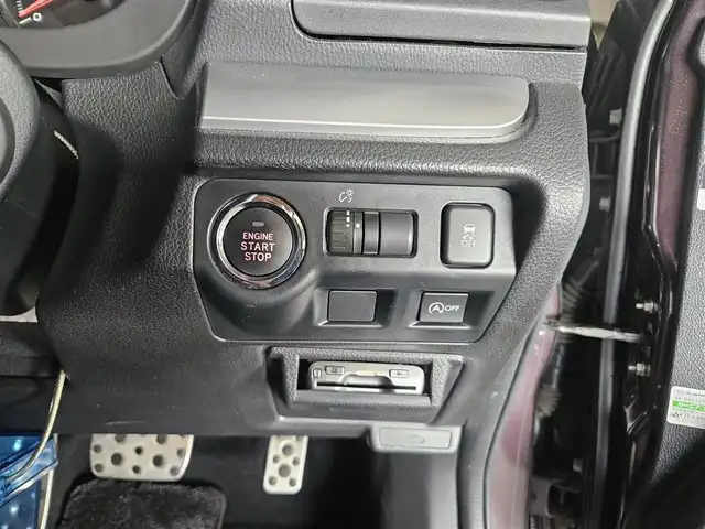 スバル インプレッサ ＸＶ 2．0i－L アイサイト 福岡県 2012(平24)年 8.3万km ディープチェリーパール 4WD/ブラックレザーセレクション/社外ディスプレイオーディオ/バックカメラ/ビルトインETC/ドライブレコーダー/全車速追従機能付クルーズコントロール/アイサイトver2/・衝突被害軽減ブレーキ/・車線逸脱警報/・AT誤発進抑制/HIDヘッドランプ/オートライト/オートエアコン/革巻きステアリング/パドルシフト/ブラック革シート/前席シートヒーター/運転席パワーシート/純正17インチアルミホイール/スマートキー/プッシュエンジンスタート/禁煙車