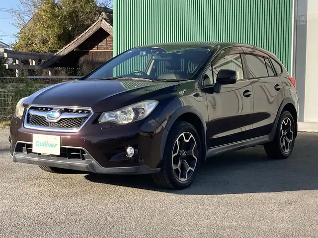 スバル インプレッサ ＸＶ 2．0i－L アイサイト 福岡県 2012(平24)年 8.3万km ディープチェリーパール 4WD/ブラックレザーセレクション/社外ディスプレイオーディオ/バックカメラ/ビルトインETC/ドライブレコーダー/全車速追従機能付クルーズコントロール/アイサイトver2/・衝突被害軽減ブレーキ/・車線逸脱警報/・AT誤発進抑制/HIDヘッドランプ/オートライト/オートエアコン/革巻きステアリング/パドルシフト/ブラック革シート/前席シートヒーター/運転席パワーシート/純正17インチアルミホイール/スマートキー/プッシュエンジンスタート