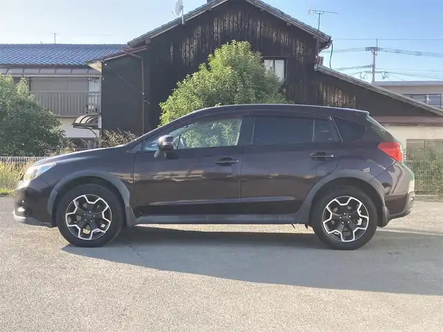 スバル インプレッサ ＸＶ 2．0i－L アイサイト 福岡県 2012(平24)年 8.3万km ディープチェリーパール 4WD/ブラックレザーセレクション/社外ディスプレイオーディオ/バックカメラ/ビルトインETC/ドライブレコーダー/全車速追従機能付クルーズコントロール/アイサイトver2/・衝突被害軽減ブレーキ/・車線逸脱警報/・AT誤発進抑制/HIDヘッドランプ/オートライト/オートエアコン/革巻きステアリング/パドルシフト/ブラック革シート/前席シートヒーター/運転席パワーシート/純正17インチアルミホイール/スマートキー/プッシュエンジンスタート
