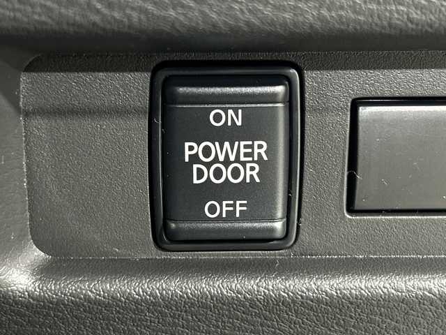 日産 ルークス ハイウェイスター X 神奈川県 2025(令7)年 0.1千km ホワイトパール 届出済未使用車/純正9インチディスプレイオーディオ/バックビューカメラ/Bluetooth　USB　AppleCarPlay　Androidauto/両側電動スライドドア/360度セーフティアシスト/インテリジェントエマージェンシーブレーキ/車線逸脱防止支援システム/車線逸脱警報/前方衝突予測警報/ふらつき警報/踏み間違い衝突防止アシスト/標識検知機能/先行車発進お知らせ/アイドリングストップ/革巻きステアリング/ステアリングスイッチ/ステアリングヒーター/前席シートヒーター/プッシュスタート/インテリジェントキー/LEDヘッドランプ/ハイビームアシスト/オートライト/純正14インチアルミホイール/純正リアスポイラー/スペアキー