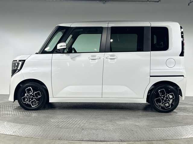 日産 ルークス ハイウェイスター X 神奈川県 2025(令7)年 0.1千km ホワイトパール 届出済未使用車/純正9インチディスプレイオーディオ/バックビューカメラ/Bluetooth　USB　AppleCarPlay　Androidauto/両側電動スライドドア/360度セーフティアシスト/インテリジェントエマージェンシーブレーキ/車線逸脱防止支援システム/車線逸脱警報/前方衝突予測警報/ふらつき警報/踏み間違い衝突防止アシスト/標識検知機能/先行車発進お知らせ/アイドリングストップ/革巻きステアリング/ステアリングスイッチ/ステアリングヒーター/前席シートヒーター/プッシュスタート/インテリジェントキー/LEDヘッドランプ/ハイビームアシスト/オートライト/純正14インチアルミホイール/純正リアスポイラー/スペアキー