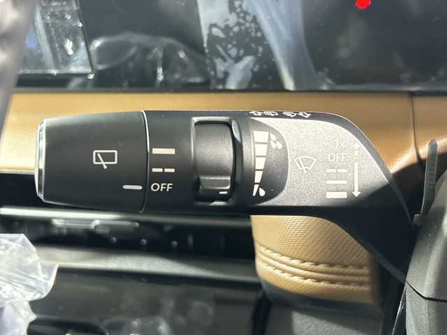 日産 ルークス ハイウェイスター X 神奈川県 2025(令7)年 0.1千km ホワイトパール 届出済未使用車/純正9インチディスプレイオーディオ/バックビューカメラ/Bluetooth　USB　AppleCarPlay　Androidauto/両側電動スライドドア/360度セーフティアシスト/インテリジェントエマージェンシーブレーキ/車線逸脱防止支援システム/車線逸脱警報/前方衝突予測警報/ふらつき警報/踏み間違い衝突防止アシスト/標識検知機能/先行車発進お知らせ/アイドリングストップ/革巻きステアリング/ステアリングスイッチ/ステアリングヒーター/前席シートヒーター/プッシュスタート/インテリジェントキー/LEDヘッドランプ/ハイビームアシスト/オートライト/純正14インチアルミホイール/純正リアスポイラー/スペアキー