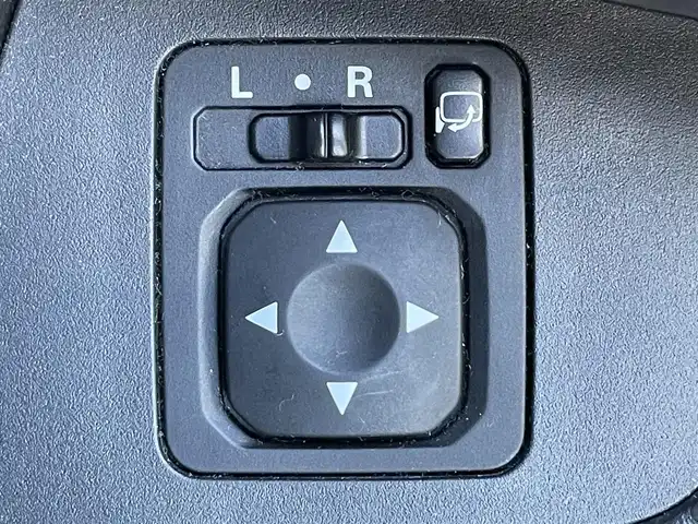 日産 デイズ ルークス ハイウェイスターX Gパッケージ 東京都 2015(平27)年 7万km プレミアムパープルP 社外ナビ/フルセグTV/ETC/両側電動スライド/純正フロアマット/純正サイドバイザー/スマートキー/衝突軽減装置/横滑り防止装置/オートライト/ウィンカーミラー/フォグライト