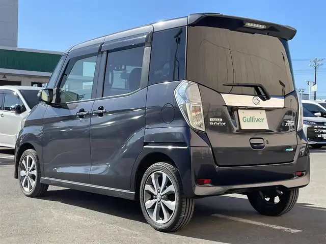 日産 デイズ ルークス ハイウェイスターX Gパッケージ 東京都 2015(平27)年 7万km プレミアムパープルP 社外ナビ/フルセグTV/ETC/両側電動スライド/純正フロアマット/純正サイドバイザー/スマートキー/衝突軽減装置/横滑り防止装置/オートライト/ウィンカーミラー/フォグライト