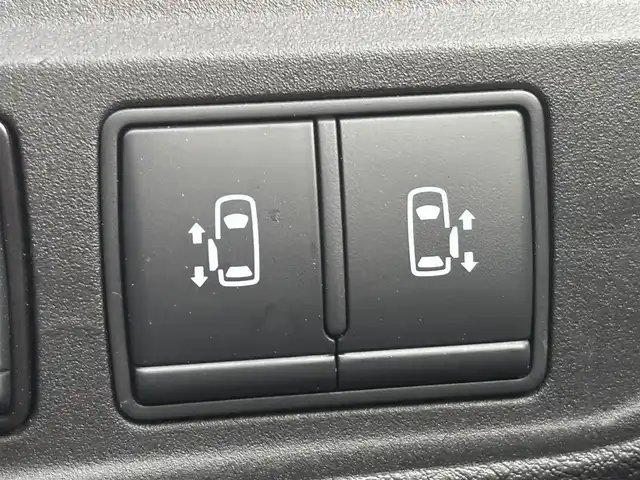 日産 セレナ e-パワー オーテック スポーツスペック 奈良県 2020(令2)年 6.8万km ブリリアントホワイトパール 2トーン アルパイン11型ナビ [EX11NX]/12.8型フリップダウンモニター [PXH12X-R]/ナビ連動前後ドライブレコーダー /インテリジェントルームミラー /プロパイロット /ステアリングヒーター /シートヒーター /専用革シート /両側パワースライドドア/リアサンシェード/衝突被害軽減システム/前後コーナーセンサー/LEDヘッドライト