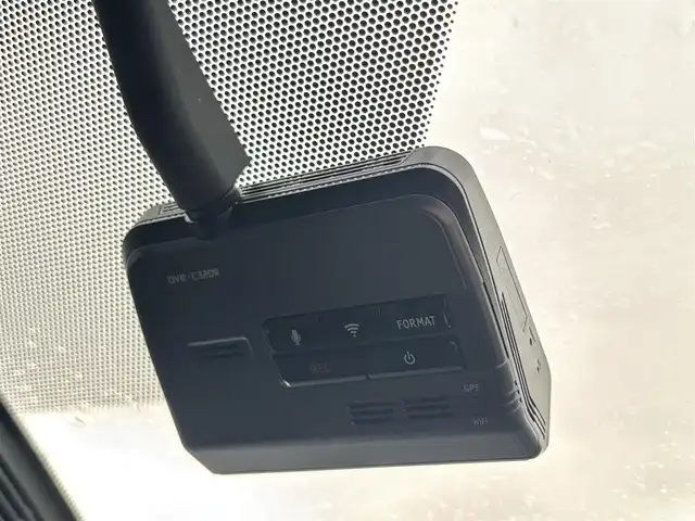 日産 セレナ e-パワー オーテック スポーツスペック 奈良県 2020(令2)年 6.8万km ブリリアントホワイトパール 2トーン アルパイン11型ナビ [EX11NX]/12.8型フリップダウンモニター [PXH12X-R]/ナビ連動前後ドライブレコーダー /インテリジェントルームミラー /プロパイロット /ステアリングヒーター /シートヒーター /専用革シート /両側パワースライドドア/リアサンシェード/衝突被害軽減システム/前後コーナーセンサー/LEDヘッドライト