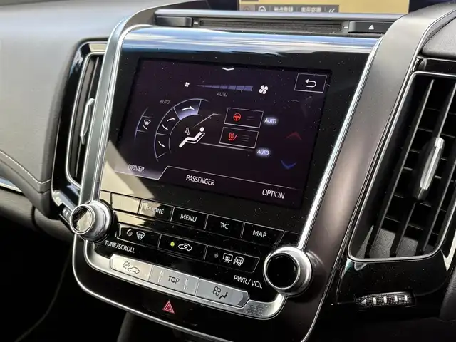 トヨタ クラウン ハイブリッド S エレガンススタイル 大分県 2019(令1)年 4.8万km ブラック ・ナビ(CD/DVD/BT/SD/AUX/USB)/・Miracast/・フルセグテレビ/・バックカメラ/・レーダークルーズコントロール/・プリクラッシュセーフティ/・ブラインドスポットモニター/・コーナーセンサー/・パワーシート/・シートヒーター/・ステアリングヒーター/・オートハイビーム/・パドルシフト/・ブレーキホールド/・スマートキー/・プッシュスタートボタン