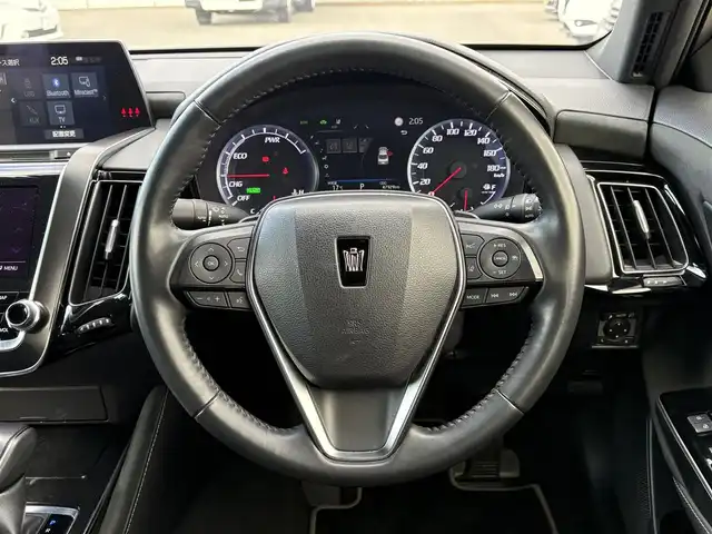 トヨタ クラウン ハイブリッド S エレガンススタイル 大分県 2019(令1)年 4.8万km ブラック ・ナビ(CD/DVD/BT/SD/AUX/USB)/・Miracast/・フルセグテレビ/・バックカメラ/・レーダークルーズコントロール/・プリクラッシュセーフティ/・ブラインドスポットモニター/・コーナーセンサー/・パワーシート/・シートヒーター/・ステアリングヒーター/・オートハイビーム/・パドルシフト/・ブレーキホールド/・スマートキー/・プッシュスタートボタン