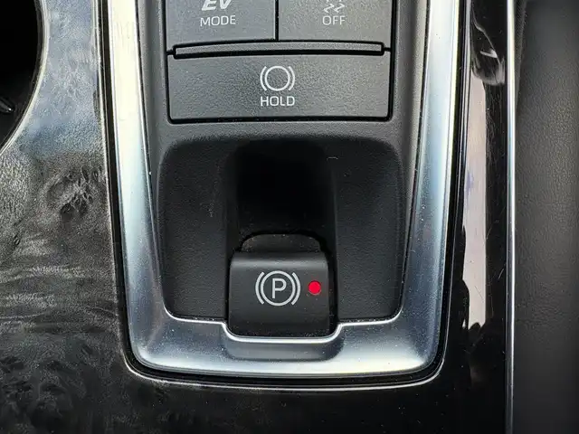 トヨタ クラウン ハイブリッド S エレガンススタイル 大分県 2019(令1)年 4.8万km ブラック ・ナビ(CD/DVD/BT/SD/AUX/USB)/・Miracast/・フルセグテレビ/・バックカメラ/・レーダークルーズコントロール/・プリクラッシュセーフティ/・ブラインドスポットモニター/・コーナーセンサー/・パワーシート/・シートヒーター/・ステアリングヒーター/・オートハイビーム/・パドルシフト/・ブレーキホールド/・スマートキー/・プッシュスタートボタン