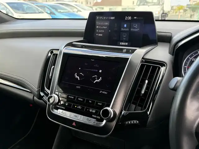 トヨタ クラウン ハイブリッド S エレガンススタイル 大分県 2019(令1)年 4.8万km ブラック ・ナビ(CD/DVD/BT/SD/AUX/USB)/・Miracast/・フルセグテレビ/・バックカメラ/・レーダークルーズコントロール/・プリクラッシュセーフティ/・ブラインドスポットモニター/・コーナーセンサー/・パワーシート/・シートヒーター/・ステアリングヒーター/・オートハイビーム/・パドルシフト/・ブレーキホールド/・スマートキー/・プッシュスタートボタン