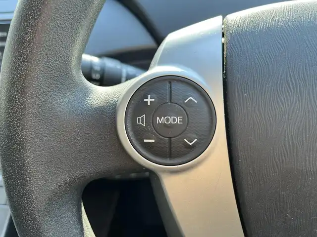 トヨタ プリウス S ツーリングセレクション 栃木県 2012(平24)年 14.9万km ホワイトパールクリスタルシャイン (株)IDOMが運営する【じしゃロン宇都宮店】の自社ローン対象車両になります。こちらは現金ご利用時の価格です。自社ローンご希望の方は別途その旨お申付け下さい。/純正ナビ/バックカメラ/フルセグ/ＤＶＤ再生/モデリスタエアロ/スマートキー/スペアキー/ビルトインＥＴＣ/オートライト/フォグライト/プッシュボタンスタート/アイドリングストップ