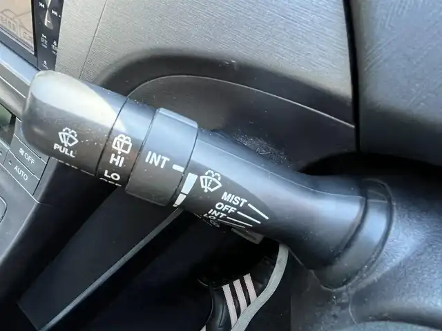 トヨタ プリウス S ツーリングセレクション 栃木県 2012(平24)年 14.9万km ホワイトパールクリスタルシャイン (株)IDOMが運営する【じしゃロン宇都宮店】の自社ローン対象車両になります。こちらは現金ご利用時の価格です。自社ローンご希望の方は別途その旨お申付け下さい。/純正ナビ/バックカメラ/フルセグ/ＤＶＤ再生/モデリスタエアロ/スマートキー/スペアキー/ビルトインＥＴＣ/オートライト/フォグライト/プッシュボタンスタート/アイドリングストップ