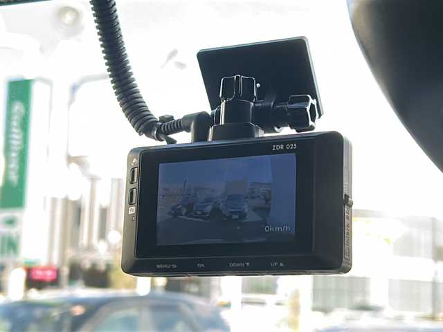 ダイハツ タント カスタム RS 千葉県 2021(令3)年 4.2万km プラムブラウンクリスタルマイカ ワンオーナー/スマートアシスト/・衝突警報機能/・衝突回避ブレーキ機能/・ブレーキ制御付誤発進抑制機能/・車線逸脱警報機能/・先行車発進お知らせ機能/・標識認識機能/・オートハイビーム/純正メモリナビ【NMZK-W71D】/フルセグTV/BT/CD/DVD/バックカメラ/ETC/前後ドライブレコーダー【ZDR-025】/両側パワースライドドア/コーナーセンサー/アイドリングストップ/ステアリングリモコン/ハーフレザーシート/D+N席シートヒーター/プッシュスタート/・スマートキー/・スペアキー1本/電動格納ミラー/・ウィンカーミラー/純正フロアマット/純正14インチアルミホイール/ドアバイザー/保証書/取扱説明書