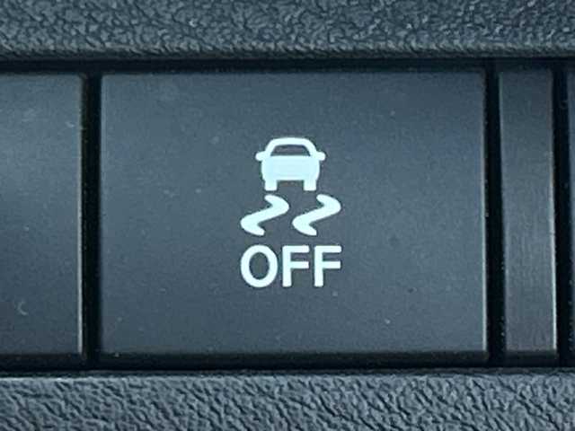 日産 キックス X ツートーンインテリアED 茨城県 2020(令2)年 4.8万km プレミアムホライズンオレンジ/ピュアブラック 2トーン ワンオーナー　純正９型ナビ　フルセグＴＶ　パノラミックビューモニター　衝突軽減ブレーキ　追従クルコン　デジタルインナーミラー　ＥＴＣ　シートヒーター　スマートキ―　ＬＥＤライト　純正アルミホイール