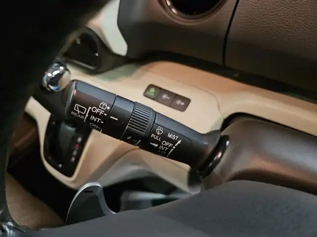 ホンダ Ｎ ＢＯＸ G L ターボ ホンダセンシング 香川県 2018(平30)年 2.8万km クリスタルブラックパール 純正ナビ/フルセグTV/両側パワースライドドア/バックカメラ/ビルトインETC/ドライブレコーダー/アダプティブクルーズコントロール/ホンダセンシング/・衝突被害軽減ブレーキ/・車線逸脱防止支援システム/・前後誤発進抑制/・オートハイビーム/ターボ/LEDヘッドランプ/革巻きステアリング/ステアリングスイッチ/チップアップ機能付スライドリアシート/スマートキー/プッシュエンジンスタート/禁煙車