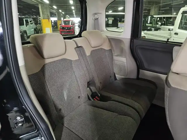 ホンダ Ｎ ＢＯＸ G L ターボ ホンダセンシング 香川県 2018(平30)年 2.8万km クリスタルブラックパール 純正ナビ/フルセグTV/両側パワースライドドア/バックカメラ/ビルトインETC/ドライブレコーダー/アダプティブクルーズコントロール/ホンダセンシング/・衝突被害軽減ブレーキ/・車線逸脱防止支援システム/・前後誤発進抑制/・オートハイビーム/ターボ/LEDヘッドランプ/革巻きステアリング/ステアリングスイッチ/チップアップ機能付スライドリアシート/スマートキー/プッシュエンジンスタート/禁煙車