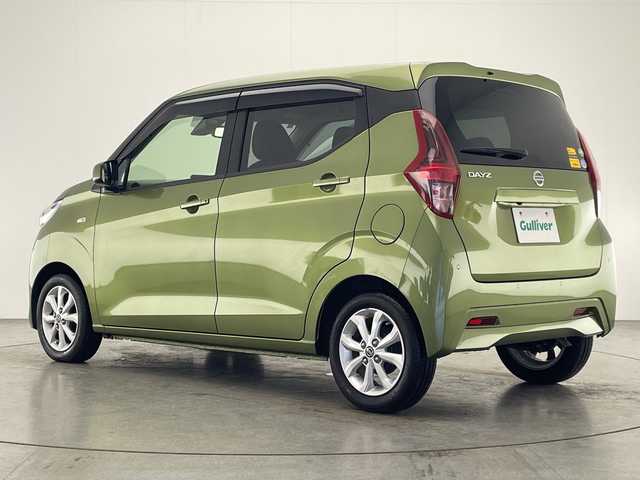 日産 デイズ X 宮崎県 2020(令2)年 2.4万km アッシュブラウン/プレミアムオリーブメタリック 禁煙車/エマージェンシーブレーキ/純正オーディオ（AUX/CD/FMAM）/純正バックカメラ/純正14インチアルミ/純正フロアマット/社外前後ドライブレコーダー/オートマチックハイビーム/クリアランスソナー/オートエアコン/電動格納ミラー/ドアバイザー/サイドSRS/サイドカーテンSRS/インテリジェントキー/プッシュエンジンスタート/スペアキー/新車時保証書/取扱い説明書