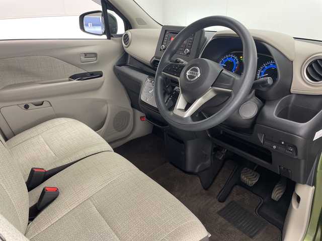 日産 デイズ X 宮崎県 2020(令2)年 2.4万km アッシュブラウン/プレミアムオリーブメタリック 禁煙車/エマージェンシーブレーキ/純正オーディオ（AUX/CD/FMAM）/純正バックカメラ/純正14インチアルミ/純正フロアマット/社外前後ドライブレコーダー/オートマチックハイビーム/クリアランスソナー/オートエアコン/電動格納ミラー/ドアバイザー/サイドSRS/サイドカーテンSRS/インテリジェントキー/プッシュエンジンスタート/スペアキー/新車時保証書/取扱い説明書