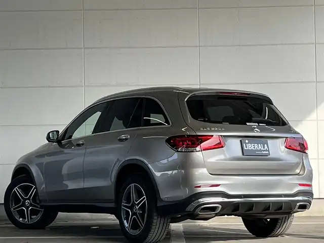 メルセデス・ベンツ ＧＬＣ２２０ d 4マチック AMGライン 山形県 2020(令2)年 3.7万km モハーベシルバー ・ワンオーナー　/・純正ナビ　/・フルセグＴＶ　/・全方位カメラ　/・追従クルコン　/・レーンキープ　/・ブラインドスポット　/・マルチビームＬＥＤ　/・ハーフレザー　　/・パワーシート　/・全席シートヒーター　　/・Ｐテールゲート　/・前後ドラレコ/・エアサス/・アクティブステアアシスト/・USB/Bluetooth/・ワイヤレス充電