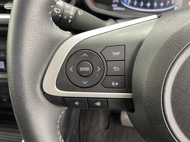 トヨタ ライズ Z 千葉県 2019(令1)年 4.6万km ブラックマイカメタリック 禁煙車/トヨタセーフティセンス/衝突軽減装置/車線逸脱防止システム/コーナーセンサー前後/オートマチックハイビーム/オートライト/LEDヘッドライト/純正ナビ/フルセグ/バックカメラ/ETC/前席シートヒーター/レーンキープアシスト/コーナーセンサー/レーダークルーズコントロール/MTモード付きAT/ドアバイザー/プッシュスタート