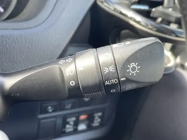 トヨタ ヴォクシー ZS 煌 長野県 2016(平28)年 9.6万km ブラック 4WD/ALPINEナビ/Bluetooth/フルセグテレビ（キャンセラー有）/ALPINEフリップダウンモニター/ビルトインETC/アイドリングストップ/三列シート/シートカバー/コーナーセンサー前後/社外マフラー/ローダウン/純正AW付サマータイヤ積み込み/エンジンスターター/保証書/取り扱い説明書
