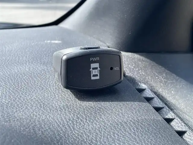 トヨタ ヴォクシー ZS 煌 長野県 2016(平28)年 9.6万km ブラック 4WD/ALPINEナビ/Bluetooth/フルセグテレビ（キャンセラー有）/ALPINEフリップダウンモニター/ビルトインETC/アイドリングストップ/三列シート/シートカバー/コーナーセンサー前後/社外マフラー/ローダウン/純正AW付サマータイヤ積み込み/エンジンスターター/保証書/取り扱い説明書
