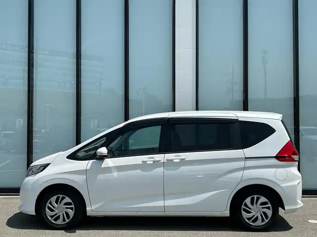 ホンダ フリード G ホンダセンシング 大阪府 2019(平31)年 3万km ホワイトオーキッドパール 純正9インチナビ/   フルセグTV/CD/DVD/Bluetooth/バックモニター/両側パワースライドドア/レーダークルーズコントロール/アイドリングストップ/ドライブレコーダー/純正フロアマット/プッシュスタート　/ＥＴＣ/ＬＥＤライト/禁煙車