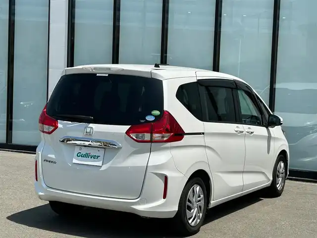 ホンダ フリード G ホンダセンシング 大阪府 2019(平31)年 3万km ホワイトオーキッドパール 純正9インチナビ/   フルセグTV/CD/DVD/Bluetooth/バックモニター/両側パワースライドドア/レーダークルーズコントロール/アイドリングストップ/ドライブレコーダー/純正フロアマット/プッシュスタート　/ＥＴＣ/ＬＥＤライト/禁煙車