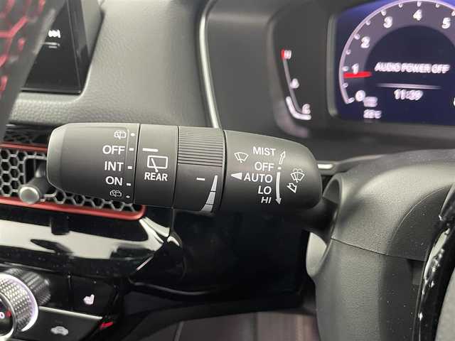 ホンダ シビック RS 埼玉県 2024(令6)年 0.7万km ソニックグレーパール ホンダセンシング/メーカー9インチナビ（google搭載）/BOSEスピーカー（12スピーカー）/ホンダコネクトディスプレイー/クリアランスソナー/テールゲートスポイラーWING/純正アルミ/LEDヘッドライト＆フォグランプ/パワーシート/2.0ETC/ドライブレコーダー