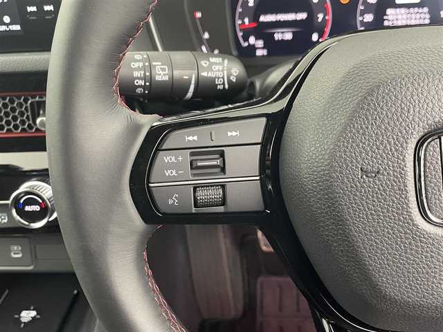 ホンダ シビック RS 埼玉県 2024(令6)年 0.7万km ソニックグレーパール ホンダセンシング/メーカー9インチナビ（google搭載）/BOSEスピーカー（12スピーカー）/ホンダコネクトディスプレイー/クリアランスソナー/テールゲートスポイラーWING/純正アルミ/LEDヘッドライト＆フォグランプ/パワーシート/2.0ETC/ドライブレコーダー