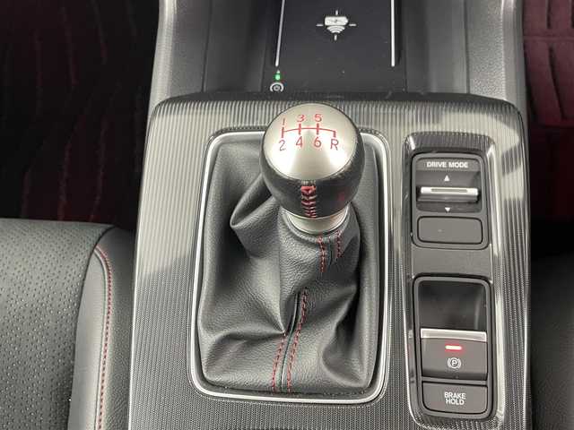 ホンダ シビック RS 埼玉県 2024(令6)年 0.7万km ソニックグレーパール ホンダセンシング/メーカー9インチナビ（google搭載）/BOSEスピーカー（12スピーカー）/ホンダコネクトディスプレイー/クリアランスソナー/テールゲートスポイラーWING/純正アルミ/LEDヘッドライト＆フォグランプ/パワーシート/2.0ETC/ドライブレコーダー