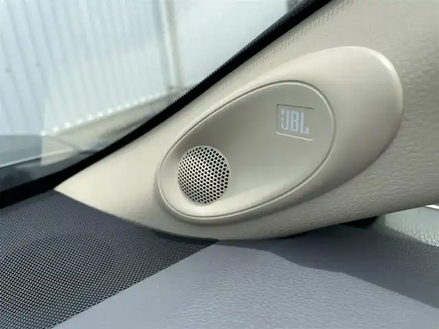 トヨタ カムリ G 福岡県 2021(令3)年 5.8万km グレー パノラミックビューモニター/サンルーフ/革シート/ＰＣＳ/ＪＢＬサウンド/純正９インチＤＡナビ/ＢＳＭ/ＲＣＴＡ/LDA/シートヒーター/ＨＵＤ/クリアランスソナー/レーダークルーズ/オートハイビーム/AC100V/ビルトインETC2.0/電動パーキング/ブレーキホールド/LEDヘッドライト/フォグランプ/純正アルミ/スマートキー/プッシュスタート