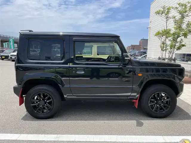 スズキ ジムニー XC 石川県 2023(令5)年 2.8万km ブルーイッシュブラックパール3 4WD/社外オーディオ/ブラックアルミホイール/クルーズコントロール/スマートキー/プッシュスタート/電動ミラー/LEDヘッドライト/シートヒーター/ロッドホルダー/オプショングリル/フォグランプ/ETC/保証書