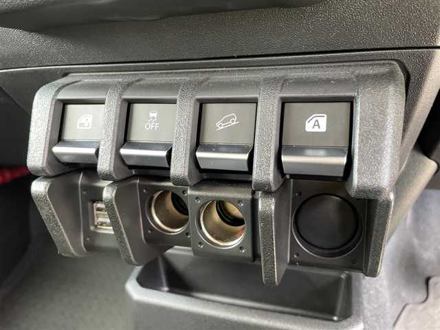 スズキ ジムニー XC 石川県 2023(令5)年 2.8万km ブルーイッシュブラックパール3 4WD/社外オーディオ/ブラックアルミホイール/クルーズコントロール/スマートキー/プッシュスタート/電動ミラー/LEDヘッドライト/シートヒーター/ロッドホルダー/オプショングリル/フォグランプ/ETC/保証書