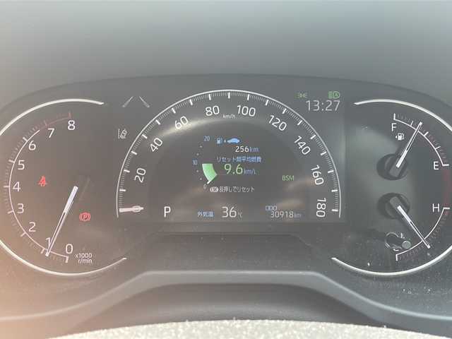 トヨタ ＲＡＶ４ アドベンチャー オフロードPKG 福岡県 2022(令4)年 3.1万km スーパーホワイトⅡ ワンオーナー/純正ナビ（Bluetooth ・フルセグTV）/ドライブレコーダー（前後）/クルーズコントロール（追従あり）/スペアキー/USB入力端子/パワーウィンドウ/MTモード付AT/純正アルミホイール/純正フロアマット/エアシート/パワーシート/ルーフレール/プッシュスタート/パワーステアリング/スマートキー/ABS/横滑り防止装置/衝突被害軽減システム/盗難防止装置/コーナーセンサー（前後）/レーンキープアシスト/オートライト/ダウンヒルアシストコントロール/ステアリングヒーター/取扱説明書/保証書