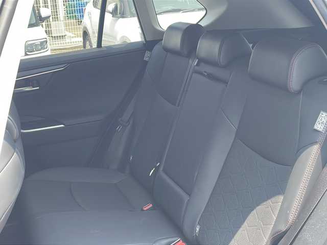 トヨタ ＲＡＶ４ アドベンチャー オフロードPKG 福岡県 2022(令4)年 3.1万km スーパーホワイトⅡ ワンオーナー/純正ナビ（Bluetooth ・フルセグTV）/ドライブレコーダー（前後）/クルーズコントロール（追従あり）/スペアキー/USB入力端子/パワーウィンドウ/MTモード付AT/純正アルミホイール/純正フロアマット/エアシート/パワーシート/ルーフレール/プッシュスタート/パワーステアリング/スマートキー/ABS/横滑り防止装置/衝突被害軽減システム/盗難防止装置/コーナーセンサー（前後）/レーンキープアシスト/オートライト/ダウンヒルアシストコントロール/ステアリングヒーター/取扱説明書/保証書