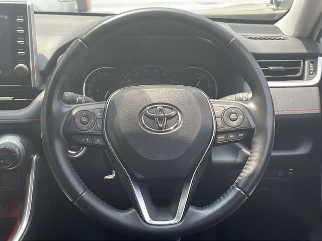 トヨタ ＲＡＶ４ アドベンチャー オフロードPKG 福岡県 2022(令4)年 3.1万km スーパーホワイトⅡ ワンオーナー/純正ナビ（Bluetooth ・フルセグTV）/ドライブレコーダー（前後）/クルーズコントロール（追従あり）/スペアキー/USB入力端子/パワーウィンドウ/MTモード付AT/純正アルミホイール/純正フロアマット/エアシート/パワーシート/ルーフレール/プッシュスタート/パワーステアリング/スマートキー/ABS/横滑り防止装置/衝突被害軽減システム/盗難防止装置/コーナーセンサー（前後）/レーンキープアシスト/オートライト/ダウンヒルアシストコントロール/ステアリングヒーター/取扱説明書/保証書