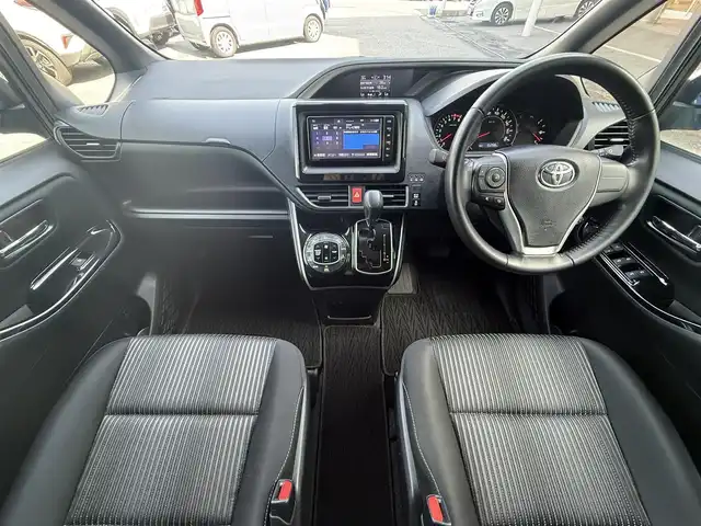 トヨタ ヴォクシー ZS 煌Ⅱ 千葉県 2019(令1)年 1.6万km ブラッキッシュアゲハガラスフレーク 純正ナビ/フルセグTV/DVD/CD/USB/BT/プリクラッシュセーフティ/トヨタセーフティセンス/両側パワースライドドア/クルーズコントロール/ETC/オートライト/LEDヘッドライト/プッシュスタート/スマートキー