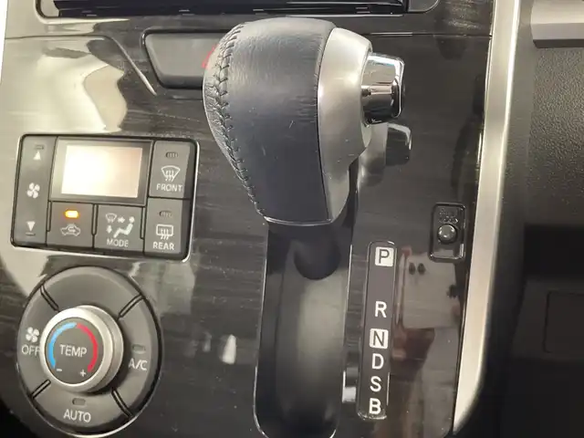 ダイハツ タント カスタム RS トップED SAⅡ 三重県 2015(平27)年 6.2万km ファイアークォーツレッドM メモリーナビ/フルセグＴＶ Bluetoothオーディオ/バックカメラ/ETC/前後録画ドライブレコーダー/両側パワースライドドア/LEDヘッドライト/フォグライト/１５インチアルミホイール/スマートキー