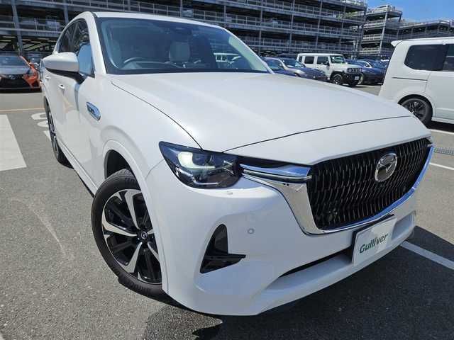 マツダ ＣＸ－６０ XD HV プレミアムモダン 香川県 2023(令5)年 2.4万km ロジウムホワイトプレミアムメタリック 〇純正12.3インチナビ/〇フルセグTV/〇360°ビューモニター/〇ビルトインETC/〇4WD/〇ターボ/〇スマートブレーキサポート/〇レーダークルーズコントロール/〇ブラインドスポットモニター/〇パワーバックドア/〇LEDヘッドランプ/〇オートライト/〇純正20インチアルミ/〇革巻きステアリング/〇パドルシフト/〇ステアリングヒーター/〇白革シート/〇シートヒーター/〇シートベンチレーション/〇パワーシート/〇アドバンスドキーレス/〇禁煙車