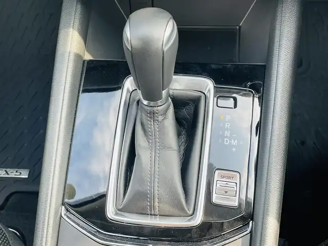 マツダ ＣＸ－５ 20S スマートエディション 熊本県 2021(令3)年 4万km チタニウムフラッシュマイカ 純正ナビ/・AM/FM/USB/BT/・AppleCarPlay/AndroidAuto/・フルセグTV/全周囲カメラ/・フロント/サイド/バック/速度標識認識機能/ブラインドスポットモニター/車線逸脱警報システム/スマートブレーキサポート/スマートシティブレーキサポート/トラクションコントロールシステム/レーダークルーズコントロール/前後コーナーセンサー/革巻きステアリング/・ステアリングリモコン/・ステアリングヒーター/D席パワーシート/・D席シートメモリー/D/N席シートヒーター/純正ドライブレコーダー（前後）/純正ETC/オートライト/・LEDライト/電動格納ミラー/・ウィンカーミラー/ヘッドアップディスプレイ/純正フロアマット/純正アルミホイール/スマートキー/・スペアキー