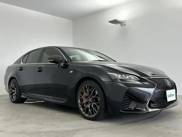 レクサス ＧＳ Ｆ 愛知県 2016(平28)年 8.3万km グラファイトブラックガラスフレーク サンルーフ/レザーシート/メーカー純正ナビ/・CD/DVD/BT/フルセグTV/純正オレンジキャリパー/パワートランク/レーダークルーズコントロール/プリクラッシュセーフティ/ブラインドスポットモニター/レーンキープ/カラーヘッドアップディスプレイ/ドライブレコーダー（TZ-D201）/ETC2.0/運転席助手席パワーシート/シートヒーター/エアシート/ステアリングヒーター/19インチ純正アルミホイール/3眼LEDヘッドライト
