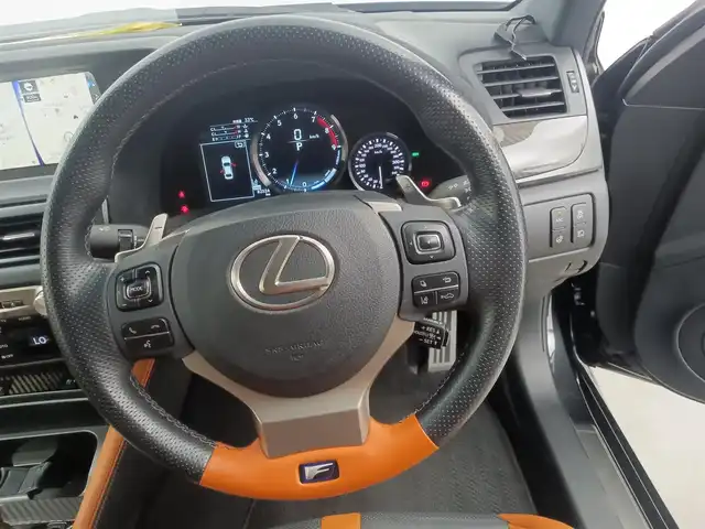 レクサス ＧＳ Ｆ 愛知県 2016(平28)年 8.3万km グラファイトブラックガラスフレーク サンルーフ/レザーシート/メーカー純正ナビ/・CD/DVD/BT/フルセグTV/純正オレンジキャリパー/パワートランク/レーダークルーズコントロール/プリクラッシュセーフティ/ブラインドスポットモニター/レーンキープ/カラーヘッドアップディスプレイ/ドライブレコーダー（TZ-D201）/ETC2.0/運転席助手席パワーシート/シートヒーター/エアシート/ステアリングヒーター/19インチ純正アルミホイール/3眼LEDヘッドライト