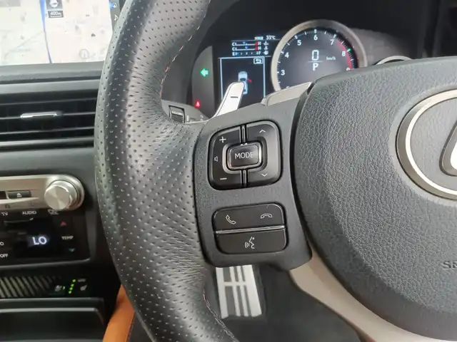 レクサス ＧＳ Ｆ 愛知県 2016(平28)年 8.3万km グラファイトブラックガラスフレーク サンルーフ/レザーシート/メーカー純正ナビ/・CD/DVD/BT/フルセグTV/純正オレンジキャリパー/パワートランク/レーダークルーズコントロール/プリクラッシュセーフティ/ブラインドスポットモニター/レーンキープ/カラーヘッドアップディスプレイ/ドライブレコーダー（TZ-D201）/ETC2.0/運転席助手席パワーシート/シートヒーター/エアシート/ステアリングヒーター/19インチ純正アルミホイール/3眼LEDヘッドライト