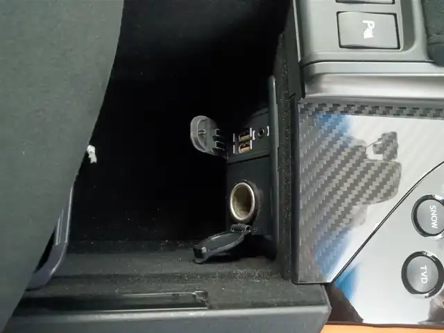 レクサス ＧＳ Ｆ 愛知県 2016(平28)年 8.3万km グラファイトブラックガラスフレーク サンルーフ/レザーシート/メーカー純正ナビ/・CD/DVD/BT/フルセグTV/純正オレンジキャリパー/パワートランク/レーダークルーズコントロール/プリクラッシュセーフティ/ブラインドスポットモニター/レーンキープ/カラーヘッドアップディスプレイ/ドライブレコーダー（TZ-D201）/ETC2.0/運転席助手席パワーシート/シートヒーター/エアシート/ステアリングヒーター/19インチ純正アルミホイール/3眼LEDヘッドライト